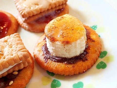 チョコクリームとバナナとマーマレードの焼きリッツ